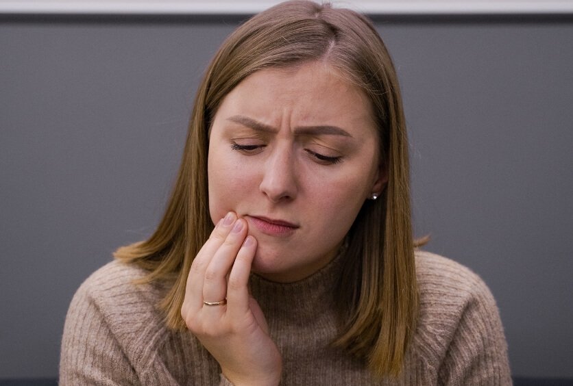 Dolor de dientes y muelas: por qué ocurre y cómo solucionarlo