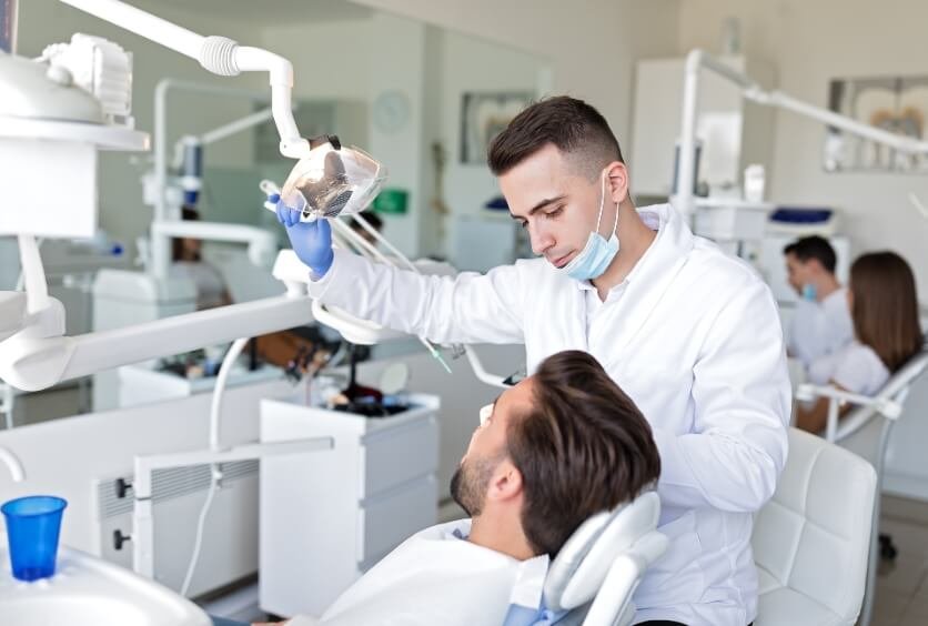 Primera Visita al Dentista: Qué Revisan y Por Qué Es Tan Importante